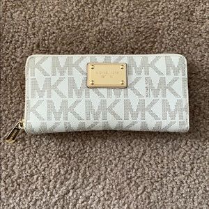 MK wallet